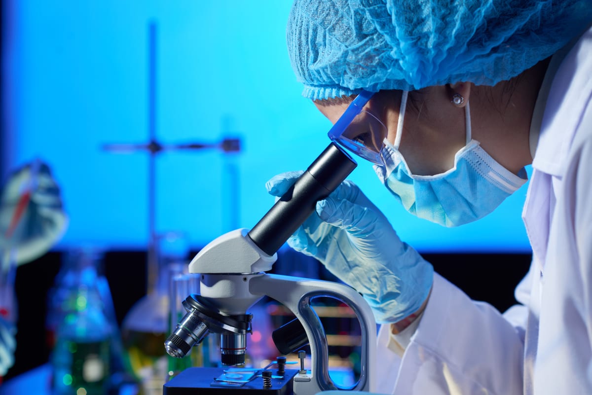 Illustrazione per l'articolo sul protocollo di test dei sieri per ciglia
